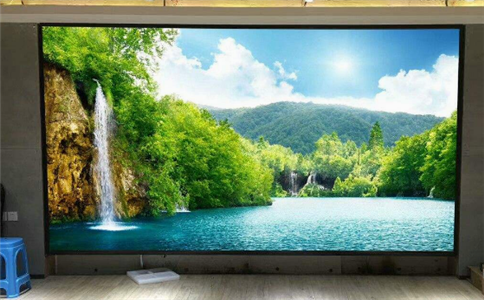 高清，高亮，高對(duì)比度，小型LED全彩屏的獨(dú)特魅力 | 成都LED顯示屏